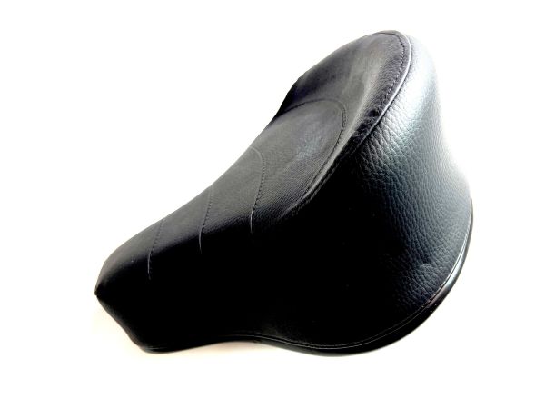 Bequemer Sattel dick schwarz mit Sitzkante hinten